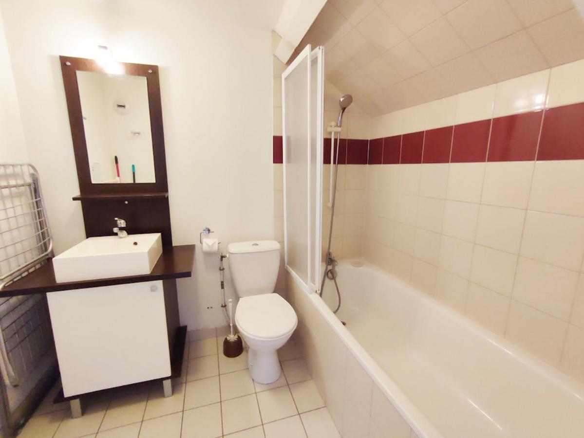 L'Esquiros, Studio, Centre Luchon, Casier A Skis, Wifi, Ascenseur, 3 Personnes Bagnères-de-Luchon Esterno foto